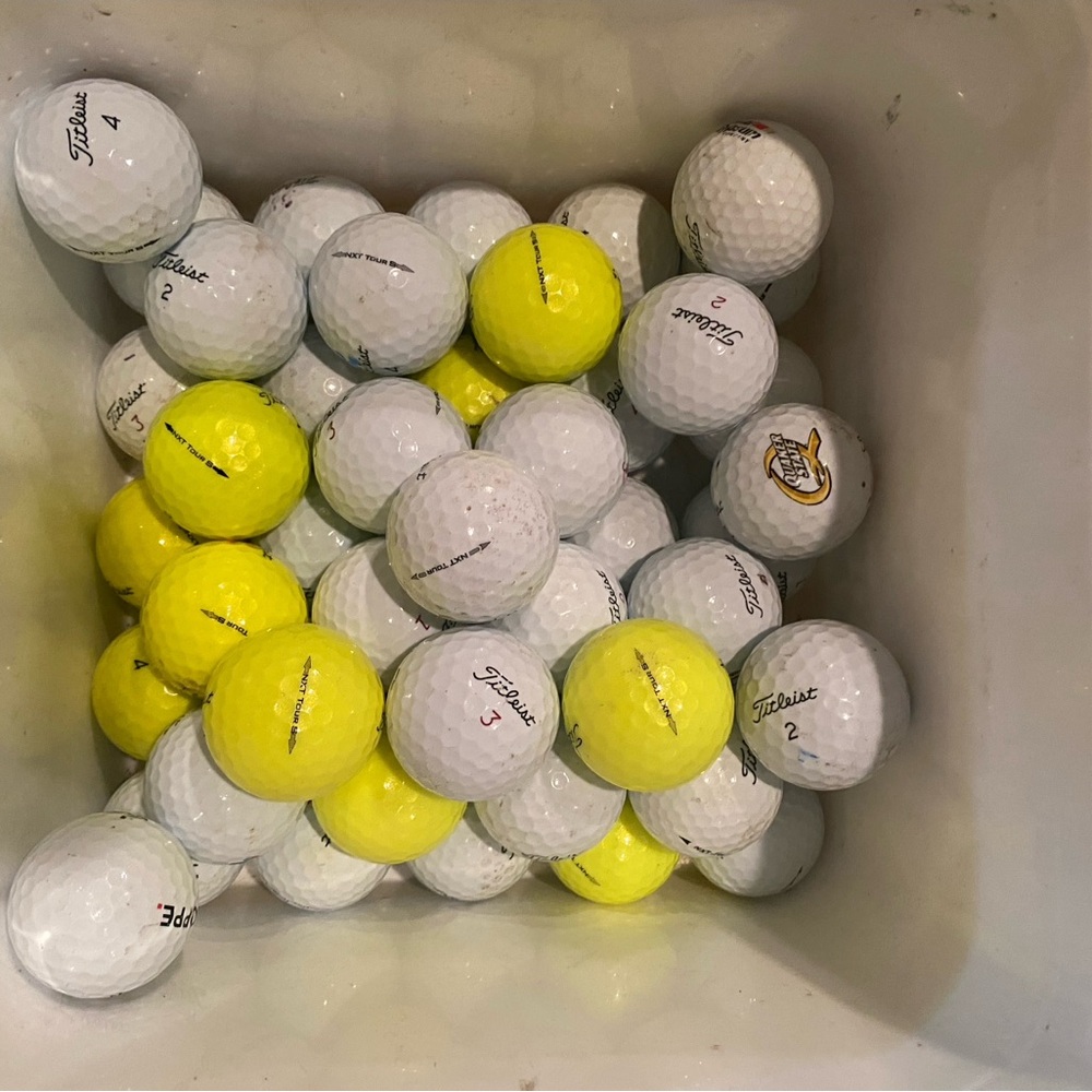 Titleist NXT Tour Used golf balls